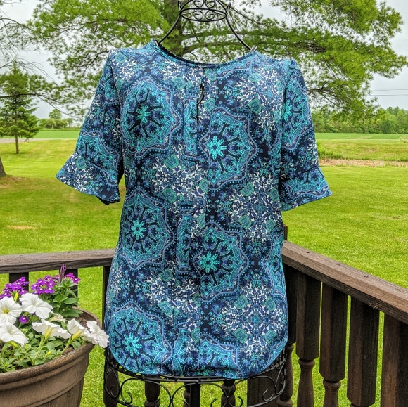 Van Heusen Tops - Paisley blouse by Van Heusen, size L